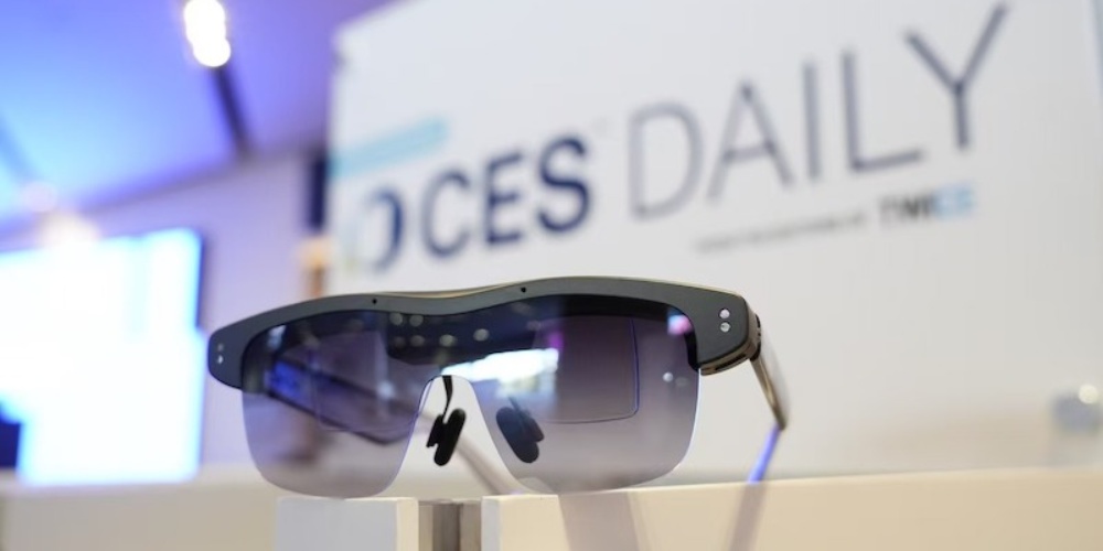 中国AI眼镜军团CES霸场,27家公司组团秀肌肉,2026百镜大战打响第一枪