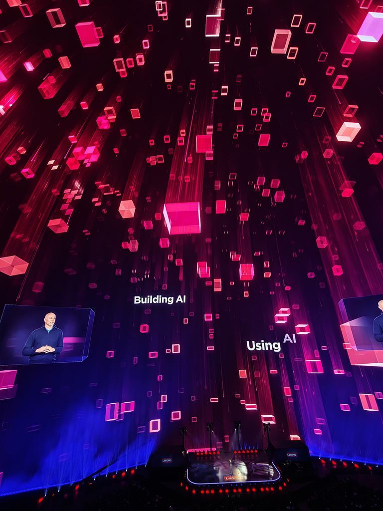 国仁对话杨元庆： 联想CES秀一票难求，美国芯片四巨头捧场