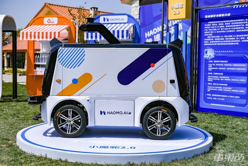 比特斯拉还快！毫末智行国内率先落地城市辅助驾驶，MANA立了大功