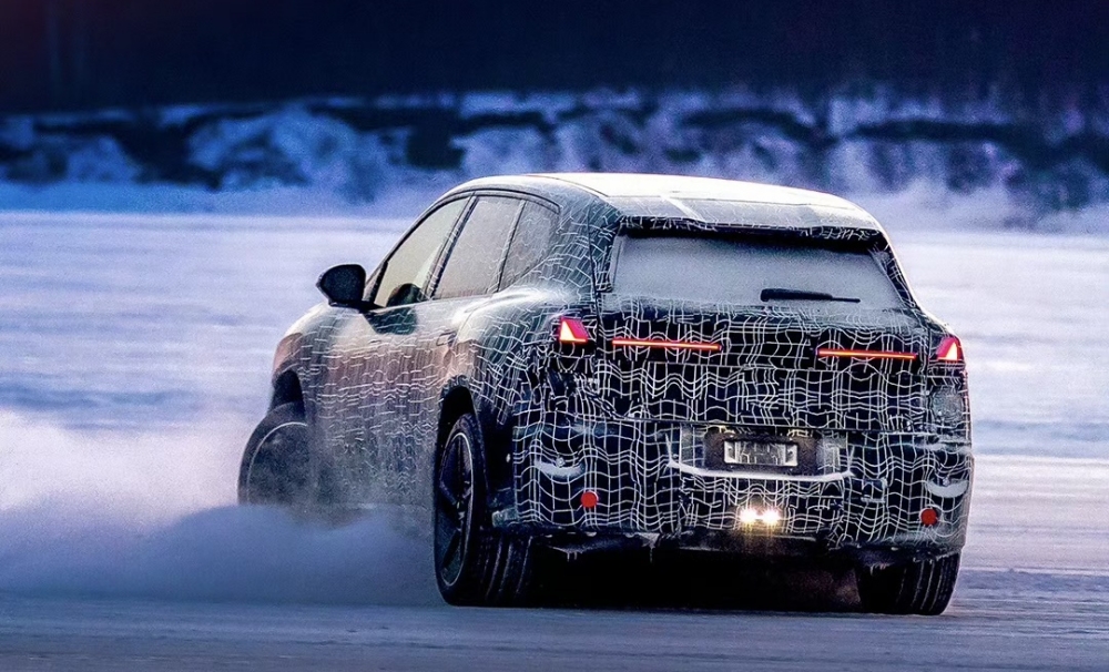 宝马新世代iX3即将发布！全新内外饰设计，上车鸿蒙系统+Deepseek