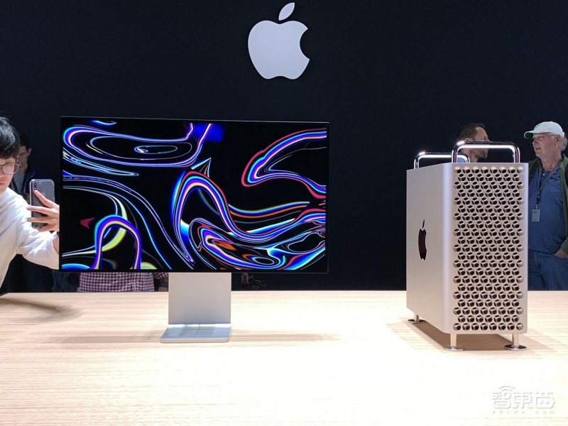 最强苹果电脑上手,配齐超8万!iPad系统独立,一文看尽昨夜苹果大会