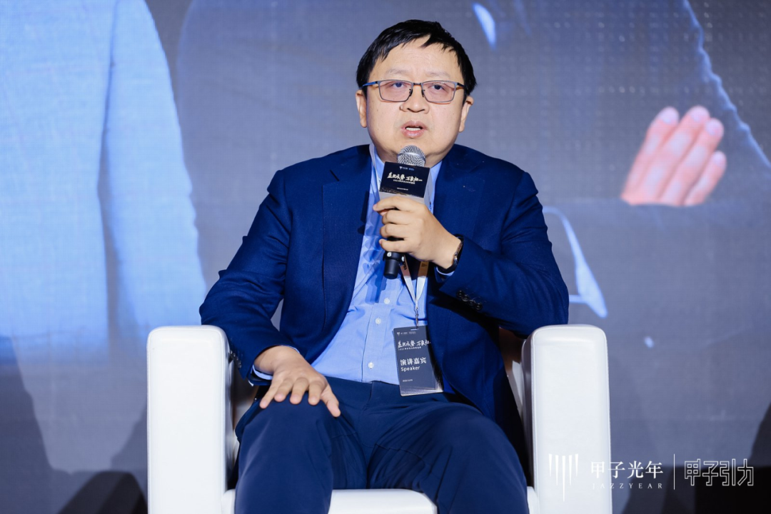 70余位大咖激辯AI下半場(chǎng)生存法則，「2025甲子引力年終盛典」圓滿落幕