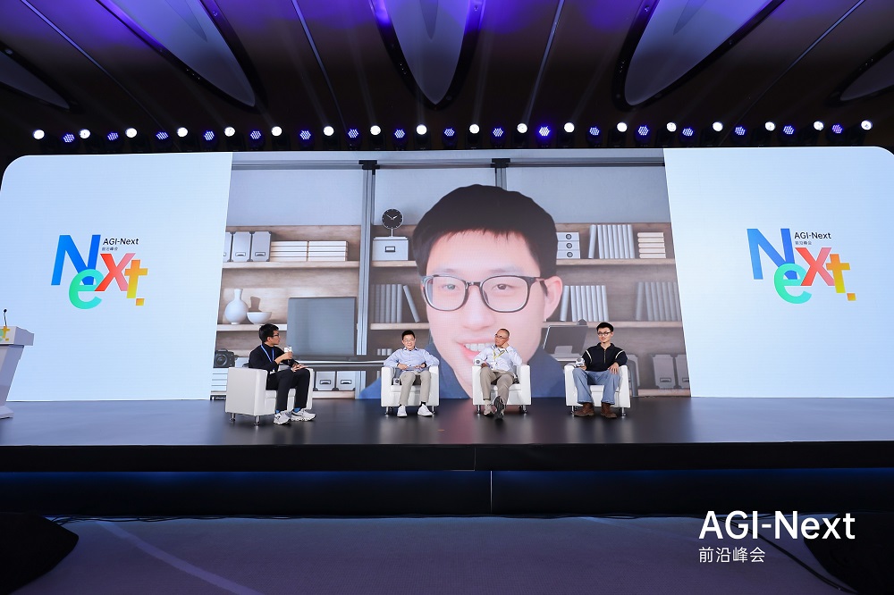 今天，唐杰、杨植麟、林俊旸、姚顺雨同台交锋！聊透了2026年AI的重点