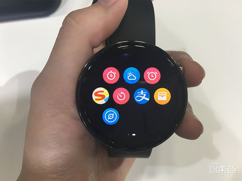 华米的黄山1号芯片开始商用!推出两款全新智能手表