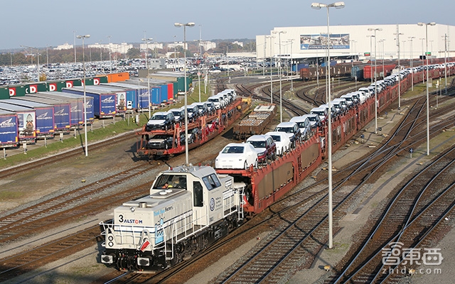 秒速造車(chē)！探訪大眾歐洲工廠，已被機(jī)器人占領(lǐng)