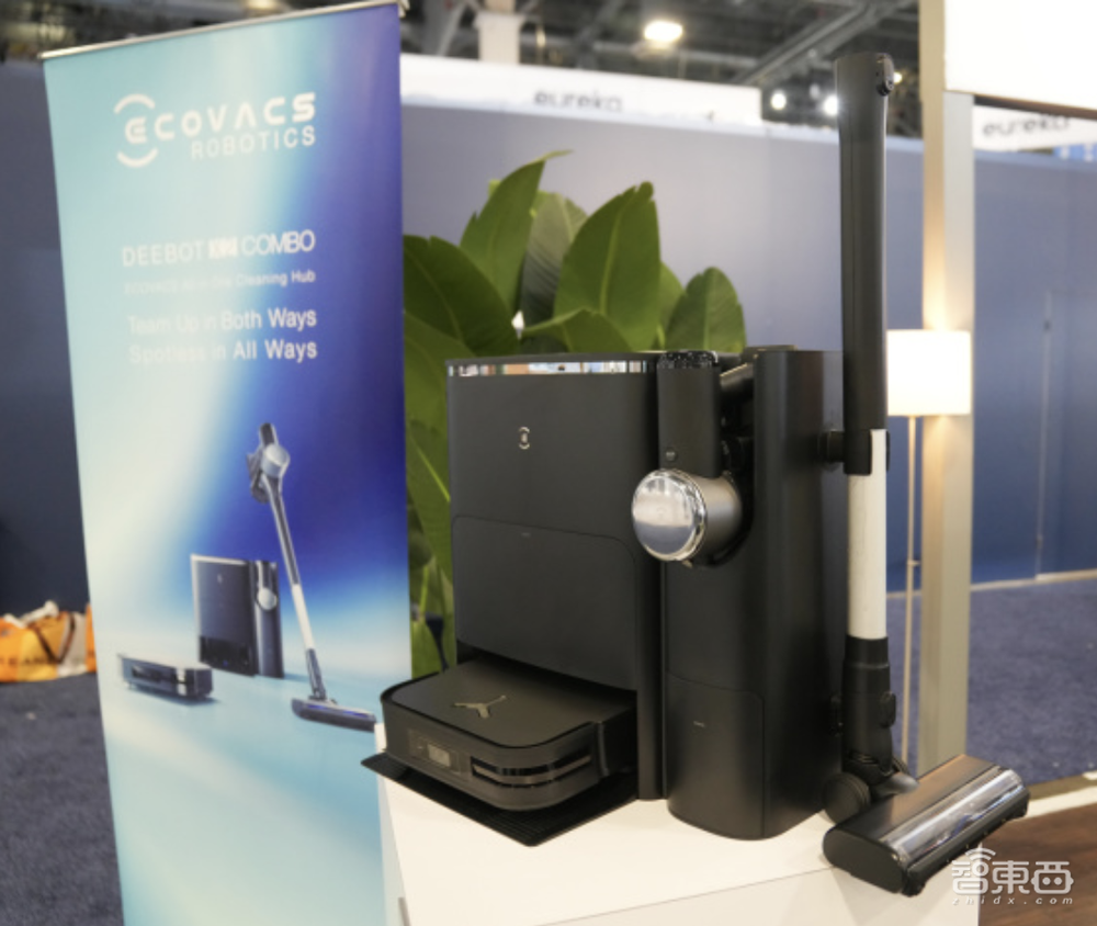 CES 2024丨国产机器人爆火,连微软CEO纳德拉都来参观