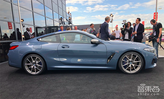 宝马复活8系轿跑！3.7秒破百 专怼奔驰S Coupe