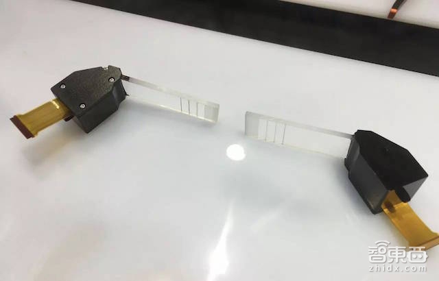 体验效果胜过Hololens?亲探国内这家多功能AR眼镜公司