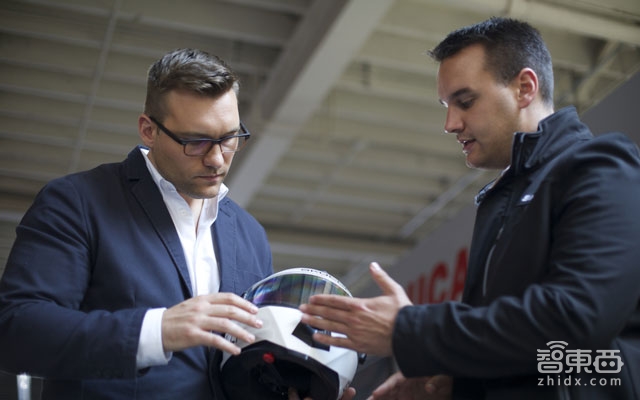 花2000到看脱衣舞女郎 深扒烧了1.5亿元的“钢铁侠AR头盔”Skully是咋黄的