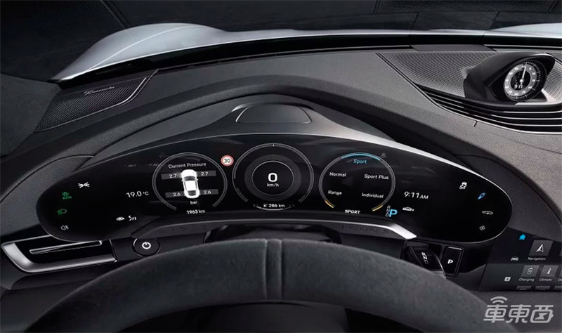 保时捷Taycan官图首曝 4块屏幕 采用可回收材料