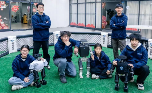超300台人形机器人参与!天工、松延都来了,参赛阵容曝光