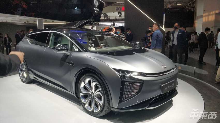 也许是2020全球最大车展!北京车展首日,小鹏搞飞机,一大波合资纯电来抢特斯拉风头