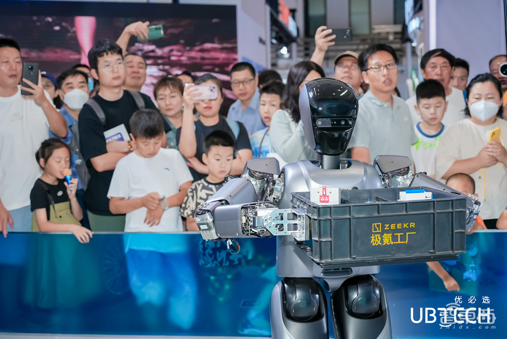 人形机器人沸腾北京！优必选发工业场景解决方案，技术要点一文揭秘