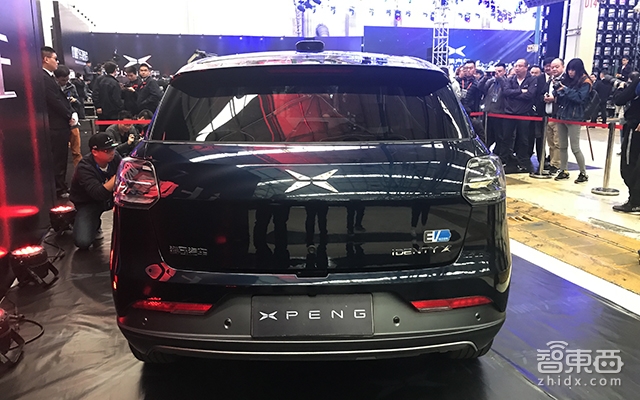 小鹏汽车首款量产车下线 何小鹏:我们仍然进度第一