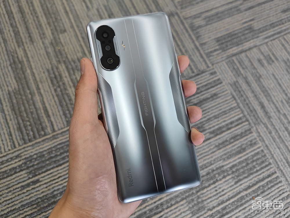 Redmi K40游戏增强版首发体验:主流手游通吃,极致性能稍逊旗舰