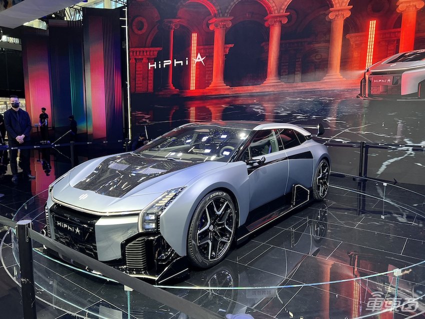 “华为联盟”组队出击，国产百万豪车炸场……广州车展成明年车市风向标