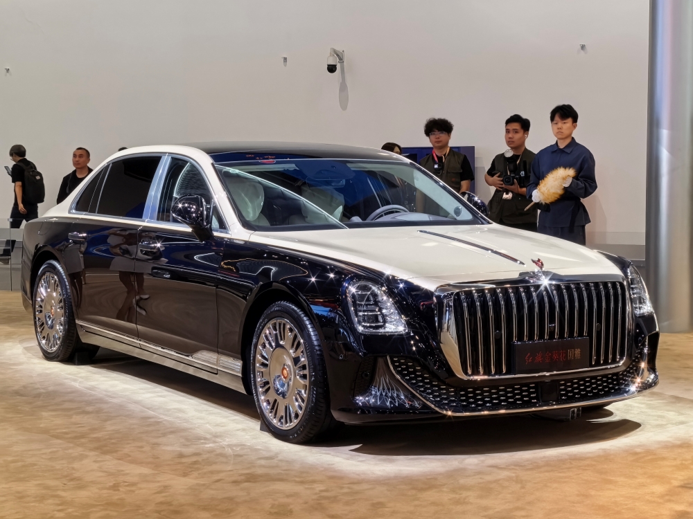 史上最大北京车展开幕！车企狠卷大三排SUV，舱驾融合、Agent上车成新趋势