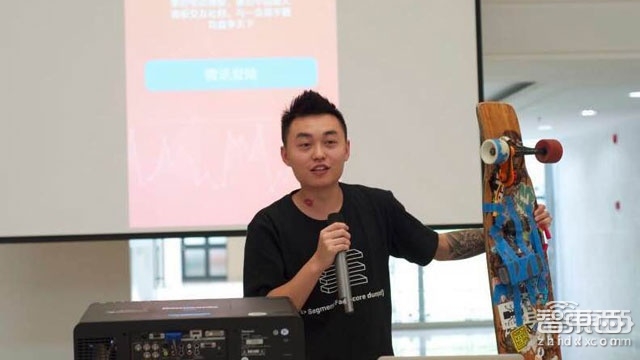 硬创先锋陈正翔:创客神作Stary滑板背后的少年