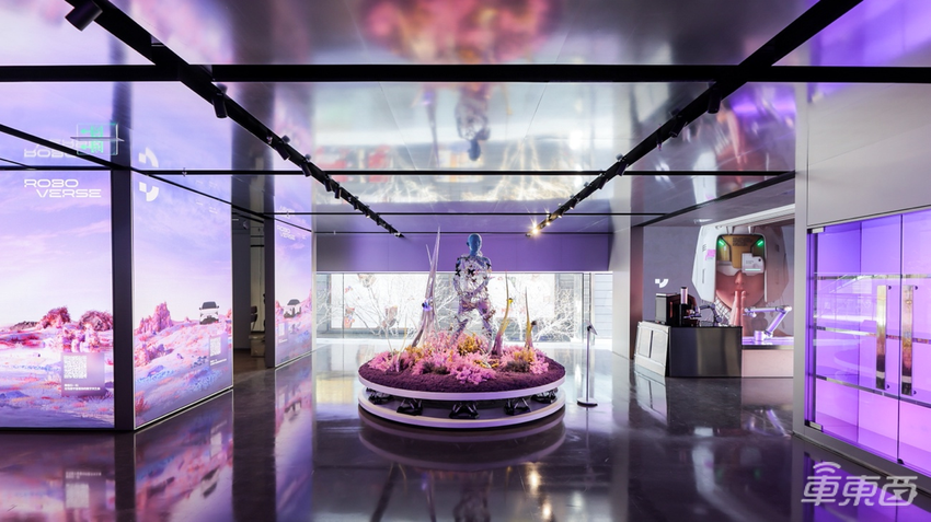 集度汽车三里屯体验中心正式启动！夏一平：将接入百度文心一言