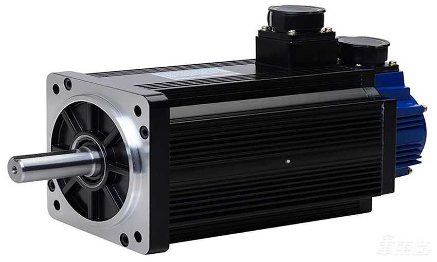 奔驰将推新款CLA,多种动力可选,将挑战特斯拉Model 3