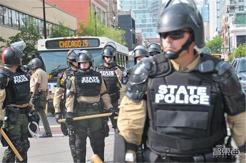 川普背后的数据智能公司IPO!操作疫情数据、追捕拉登、告破庞氏骗局