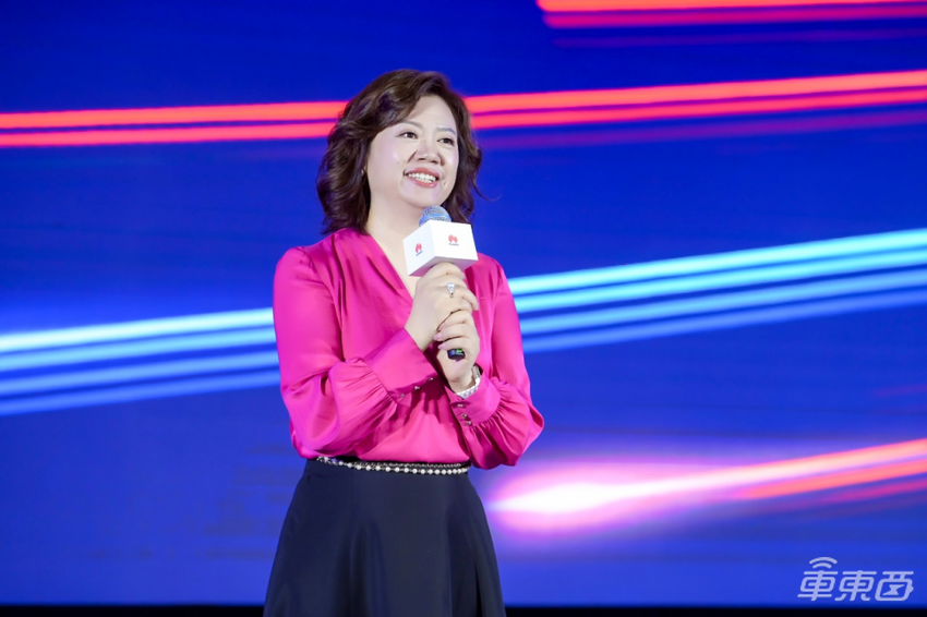 华为云发布自动驾驶开发平台，深度结合盘古大模型