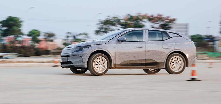 拜腾M-Byte动力和底盘抢先体验！量产顺利推进，内饰大屏就绪