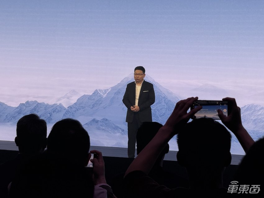 余承东：我们有轻功！华为百万尊界六大黑科技公开，轮番吊打迈巴赫