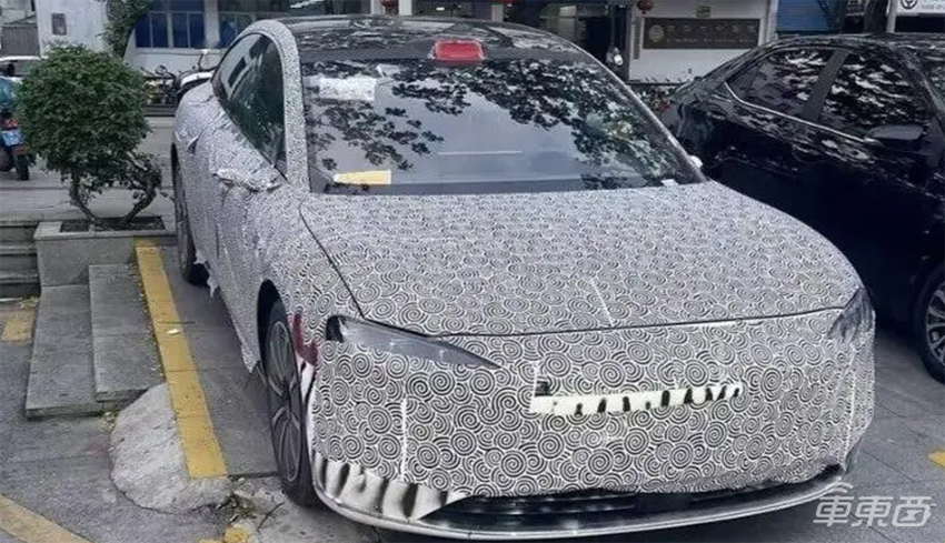 问界得意、智界交付难！余承东秘密会谈北汽，催生第三个“界”