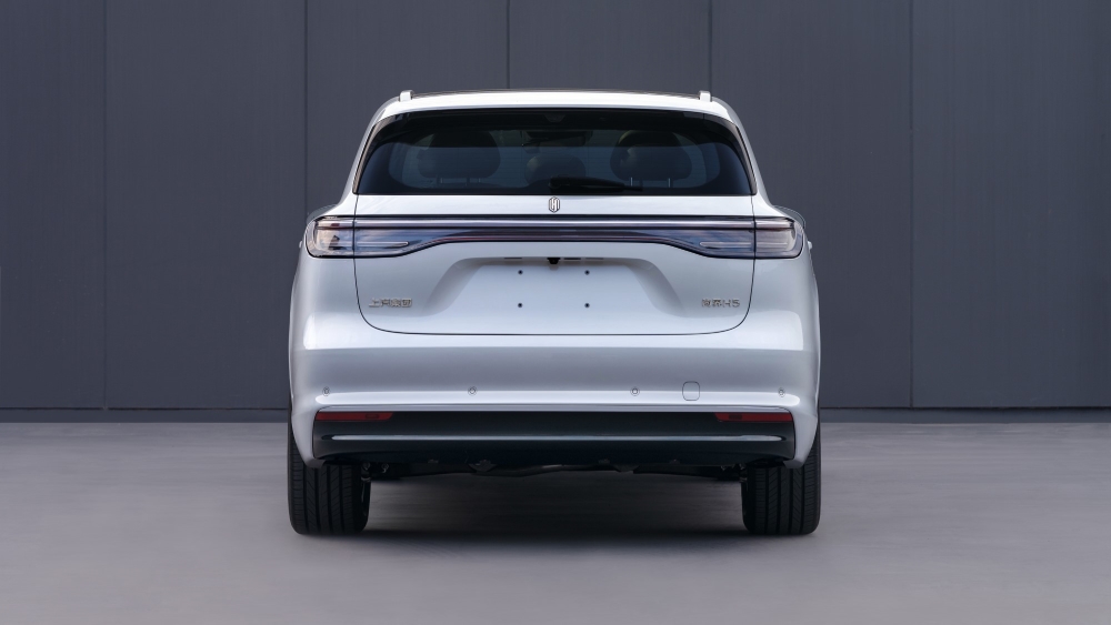 华为系连上三款车,特斯拉两大车型更新!7月工信部车展重磅新车解读