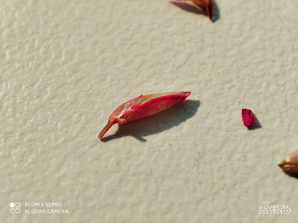“显微镜”也能放上手机,没有高刷的红米K30 Pro算不算旗舰?