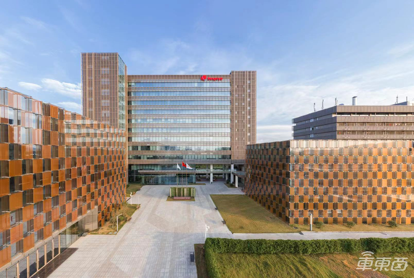 江波龙电子车用存储在智能汽车应用汇演