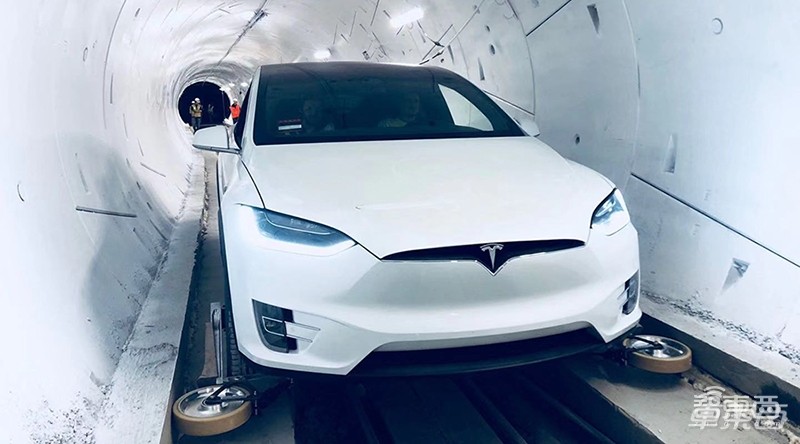 Uber上線網(wǎng)約飛機(jī)！200美金8分鐘送你到機(jī)場