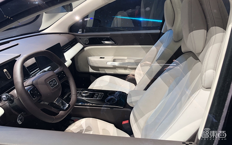 新造车最长续航诞生！爱驰U5交出560公里答卷