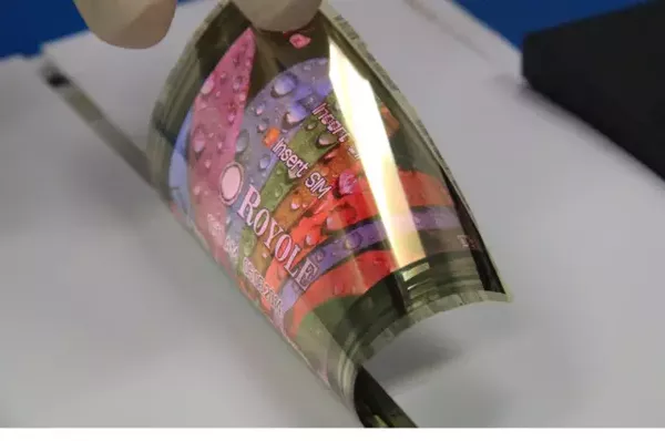 最薄柔性屏生产线预计明年量产 这家深圳初创要和巨头抢滩