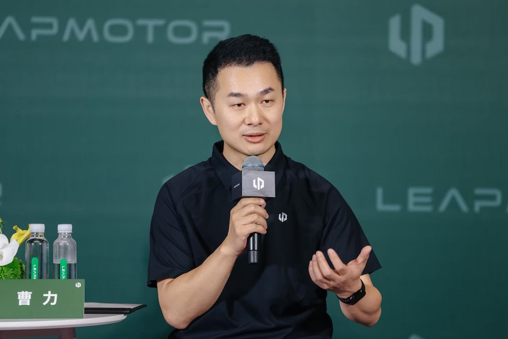 对话零跑朱江明：第二品牌要学苹果重构行业，创新是生命线