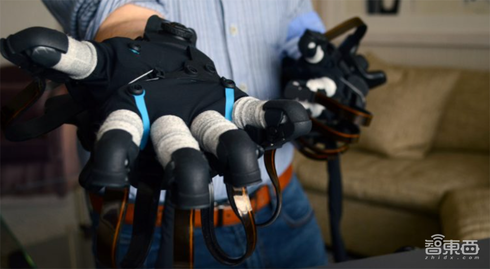 盘点近五年内超有趣的VR触觉技术,“折纸”都能当VR控制器了?