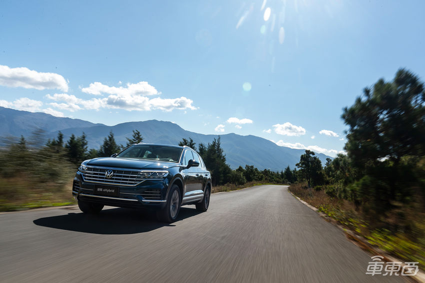 抢先试驾途锐eHybird：百公里加速5.7秒还有L2级自动驾驶