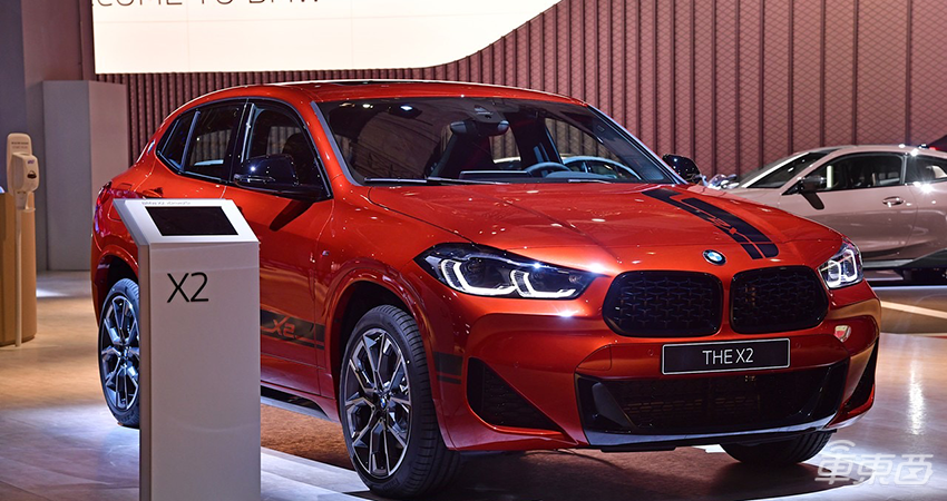 BMW X2曜夜版/锋芒版组队上市！颜值再升级，会是年轻人的心头好吗？