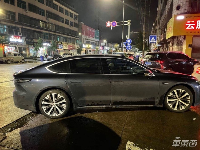 蔚来ET7深陷质量泥潭:车主频繁吐槽,还有人提车当天趴窝
