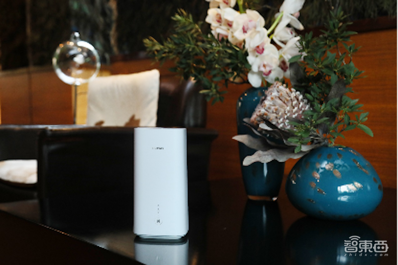 华为5G CPE Pro网速实测超900Mbps,可同时接64台设备