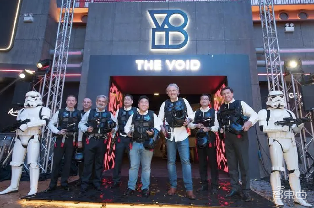 线下VR体验馆风口再起！沉浸式飙车枪战，为啥令年轻人上头？