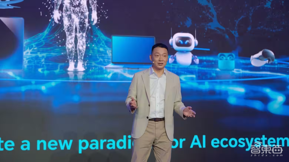 AI爆火MWC!AI OS席卷手机PC,国王点赞荣耀华为,中国企业霸场