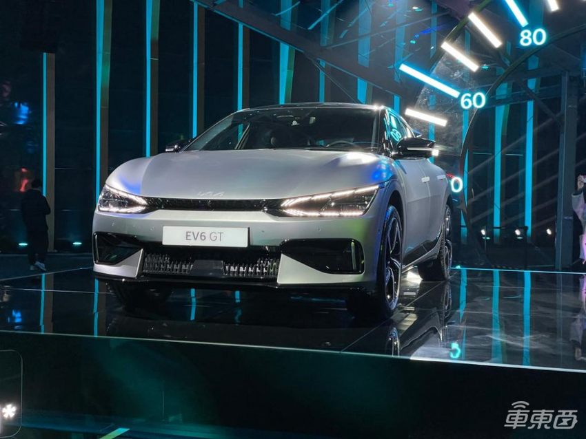 起亚加码电动化转型！三款电动新车亮相国内，还将搭建充电网络