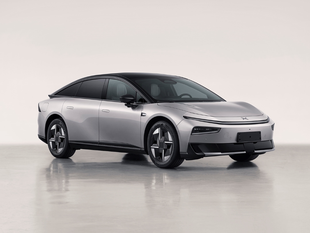 小鹏增程新车下饺子，吉利申报甲醇插混车！10月工信部车展8大新车解读