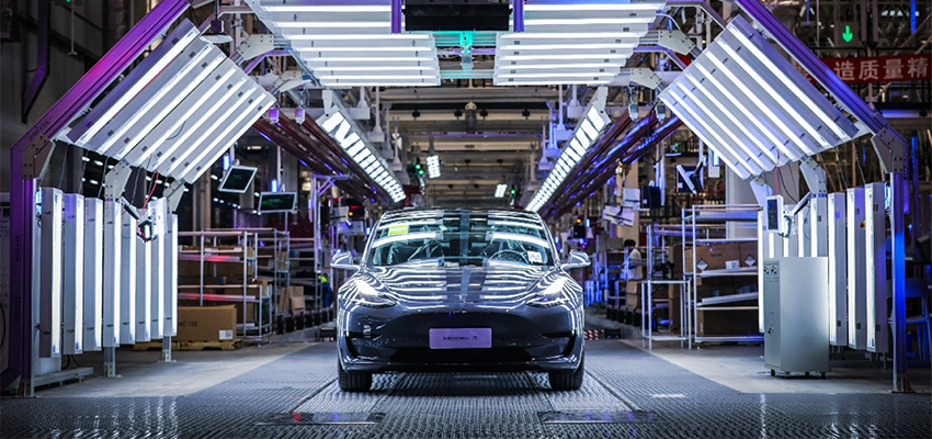 国产特斯拉降到30万以内！选配项目全面降价