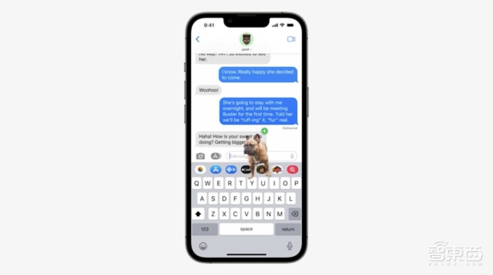 刚刚,苹果M2芯片炸场!iPhone兼职电脑摄像头,系统全家桶“史诗更新”