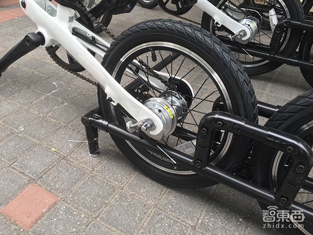 传说中的小米自行车来了 一款能折叠的电动助力车