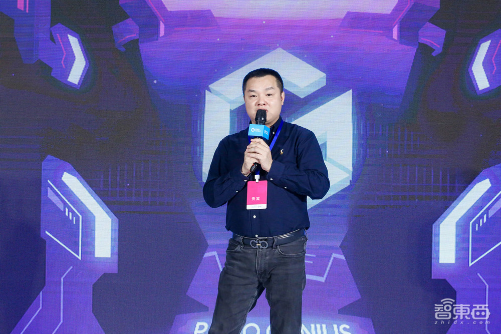 中小学生的机器人“大战”！新科技让AI教育“玩”起来