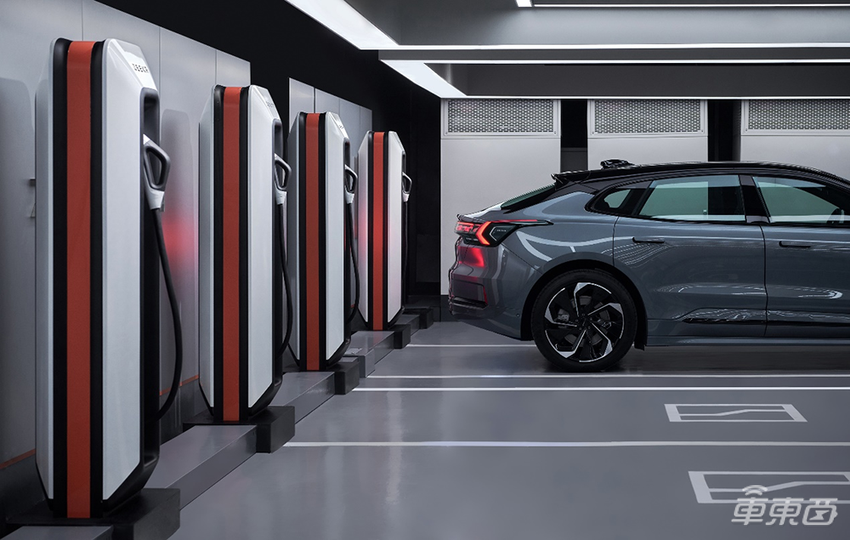 硬刚BBA?极氪两款产品拿下豪华纯电销冠,仅成立两年